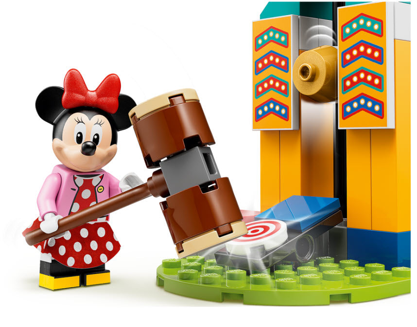 Detail 1: LEGO Disney 10778 Micky, Minnie und Goofy auf dem Jahrmarkt