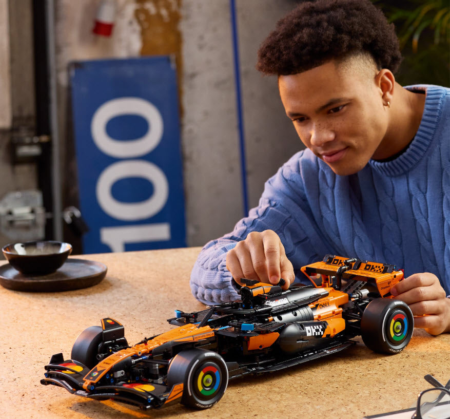 Detail 3: LEGO Technic 42228 McLaren MCL39 F1 Rennwagen