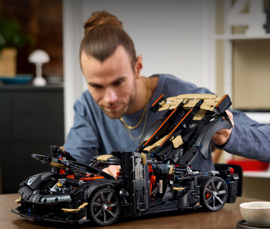 LEGO Technic 42232 Koenigsegg Sadair's Spear Hypercar