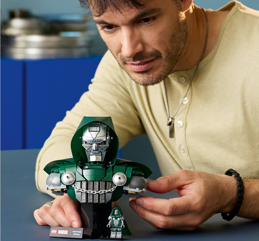 LEGO Super Heroes 76345 Doctor Doom Büste